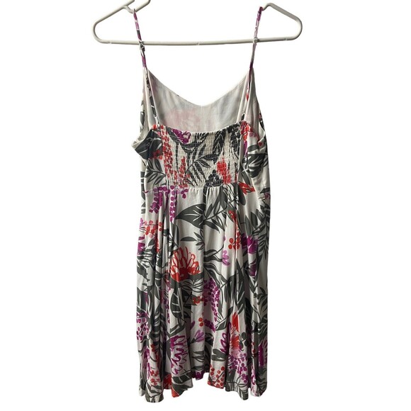 Old Navy Sundress Medium White Floral Cami Fit & Flare VNeck Lined Mini Tropical - Picture 2 of 8